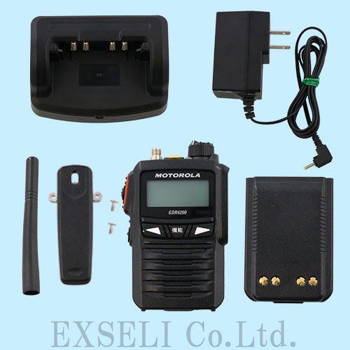 GDR4200 中古整備品×1台 + 新品バッテリー付 モトローラ製 デジタル簡易無線登録局(2.5W)